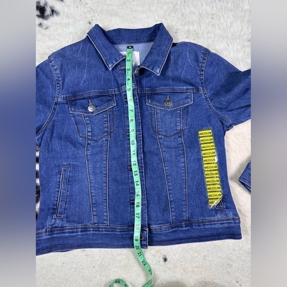 Nine West Women’s Dark Wash Stretch Denim Jacket Wize Medium NWT - Picture 5 of 9